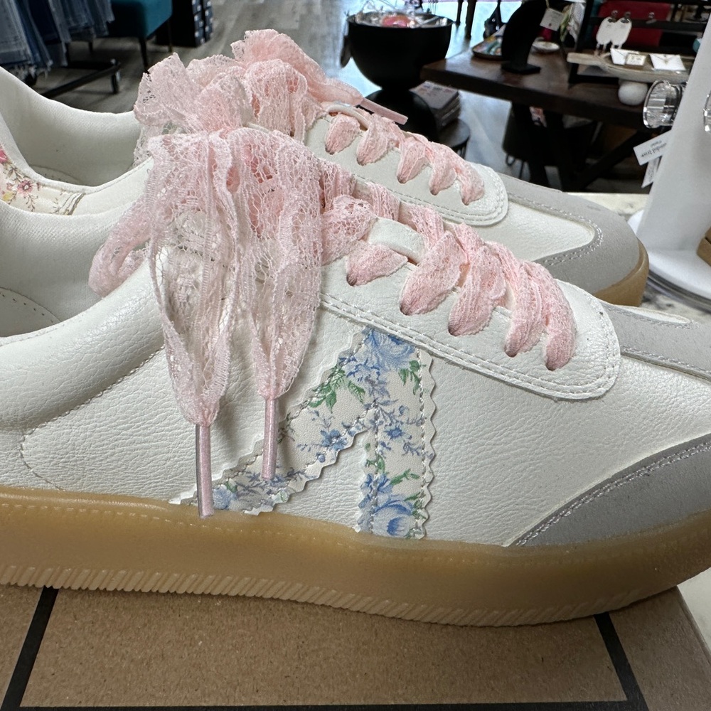 MIA axel White Sneakers with Pink Lace and Floral Accents